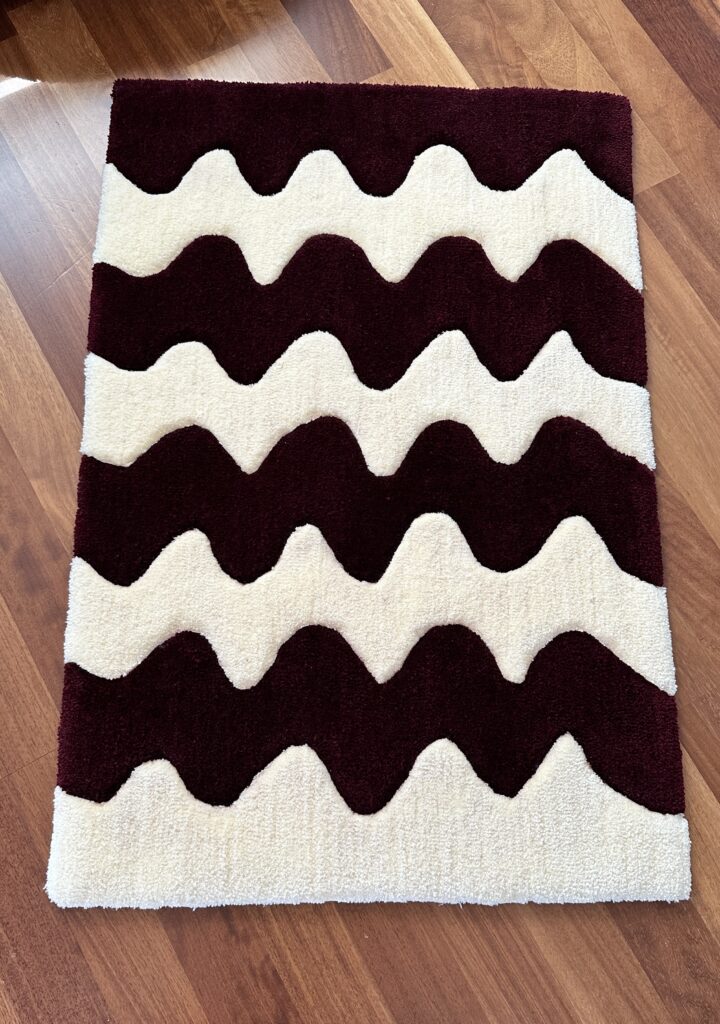 Bordo Krem Dalgalı Halı
